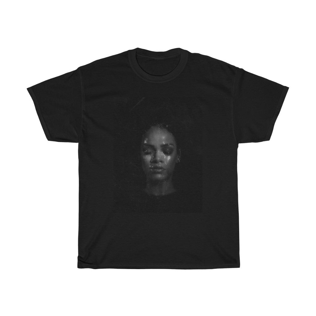 RIHANNA GRAPHIC T-SHIRT